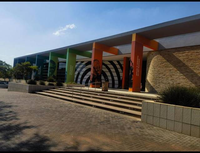 BUSINESS PROPERTY TO RENT IN PERSEQUOR